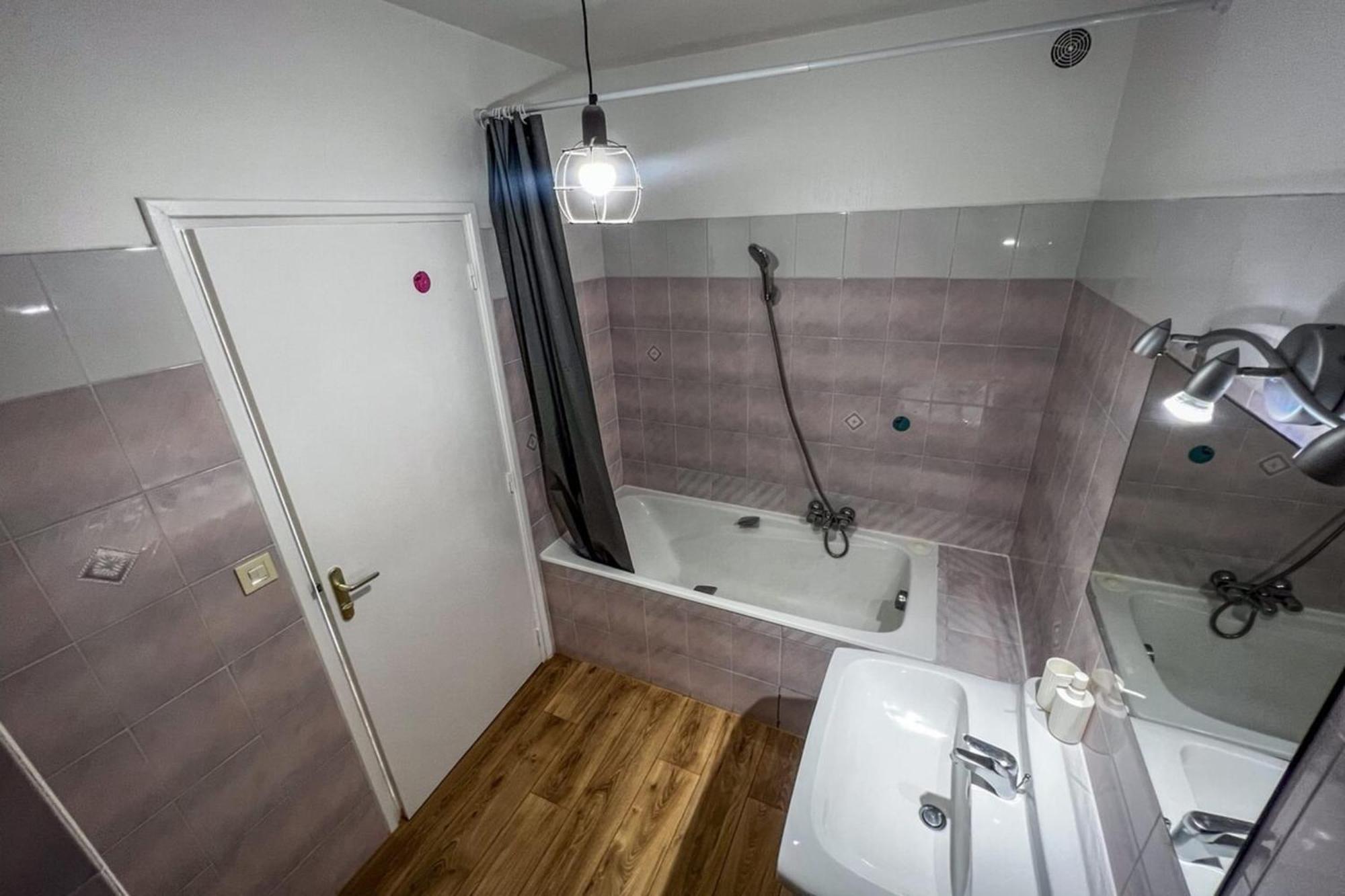 Carla - Vue Mer, Clim, Wifi, Parking - By Tgb *